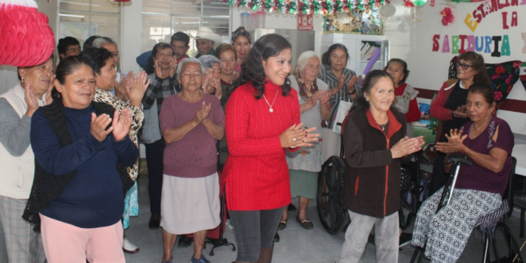 Xiutetelco impulsa la dignidad y protección de sus adultos mayores con charla preventiva